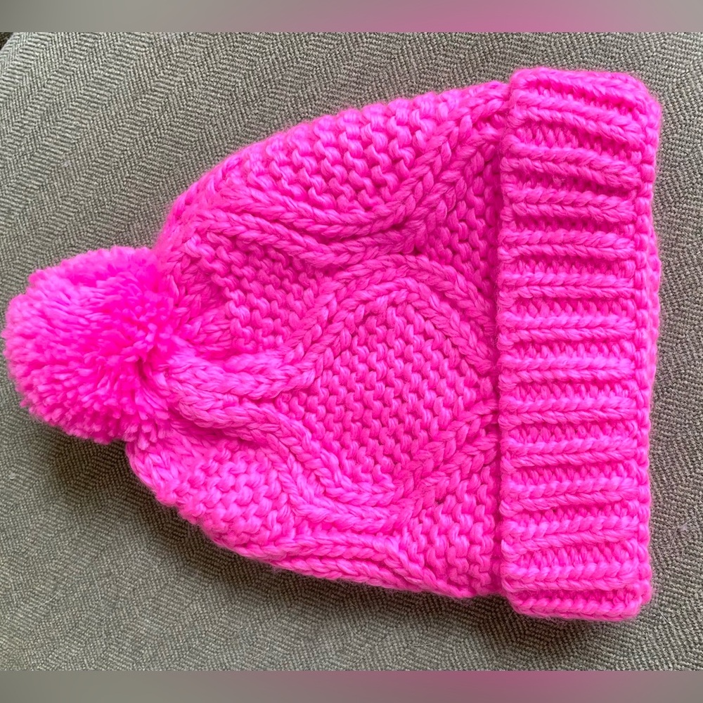 NWT fully lined cuff beanie in pink